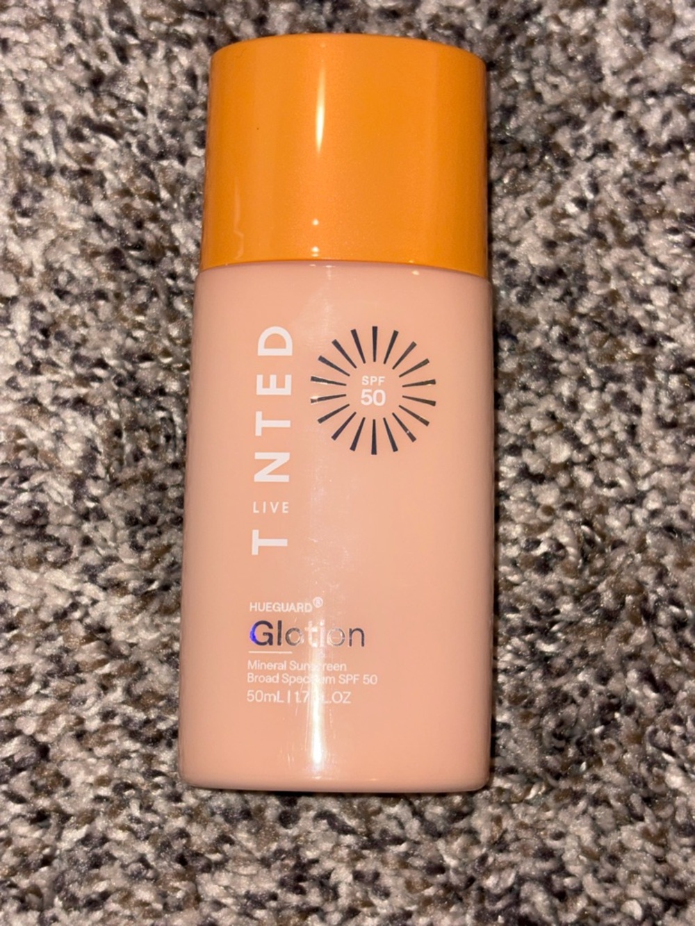 Tinted Hueguard Glotion Mineral Sunscreen Shade 1 NEW